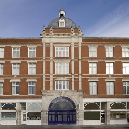 Marlin Apartments Commercial Road - Limehouse Londen Buitenkant foto